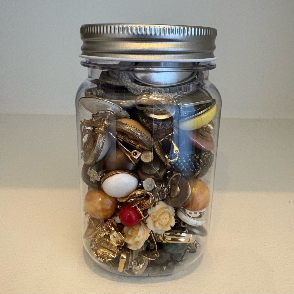 Mystery Wearable Vintage Clip On Earrings Plastic Mason Jar - Picture 3 of 5